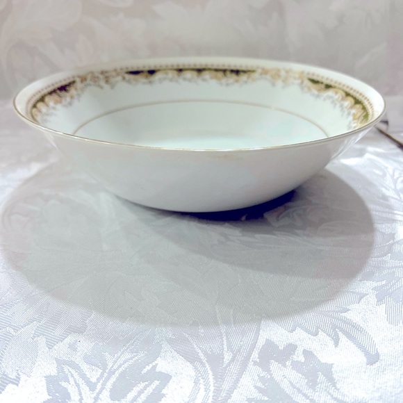 QUEEN ANN Signature Collection Serving Bowl 9” Made in Japan. A1627. - Picture 2 of 10